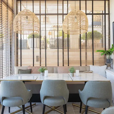 Luxury Retreats Lägenhetshotell Mougins